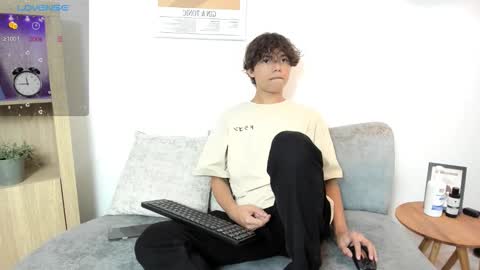 honeymoon_sariel online show from September 18, 7:51 pm