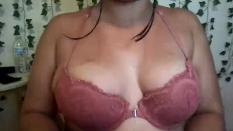 honeyyy89 online show from September 17, 4:38 am