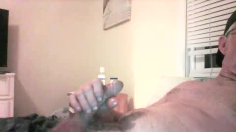 Snapshot of honj19747 chatting on December 19, 11:39 am honj19747 online show from December 19, 11:39 am