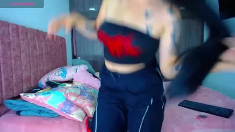 Snapshot of hoot_alicee chatting on January 12, 11:15 pm ONLYFANS online show from January 12, 11:15 pm