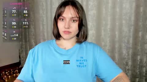 Snapshot of hoot_owl_cb chatting on March 12, 5:24 am Karina online show from March 12, 5:24 am