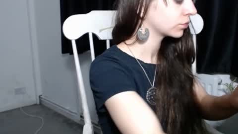Snapshot of hope_xo chatting on September 25, 7:54 pm Hope online show from September 25, 7:54 pm