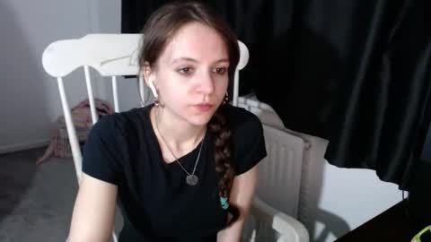 Snapshot of hope_xo chatting on September 18, 8:13 pm Hope online show from September 18, 8:13 pm