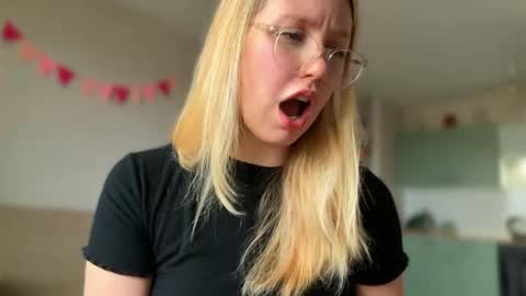 Audrey online show from October 23, 3:30 am