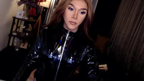 Snapshot of horny_ayahh chatting on March 7, 4:11 pm horny_ayahh online show from March 7, 4:11 pm