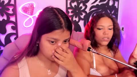 Snapshot of horny_babyss chatting on March 8, 1:06 am CATALINA Y LAURA online show from March 8, 1:06 am