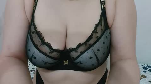 Snapshot of horny_emily1 chatting on September 30, 9:31 am call me emily online show from September 30, 9:31 am
