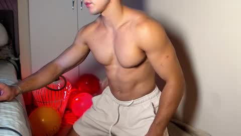 Extaz Athrey Howard online show from November 14, 5:48 pm