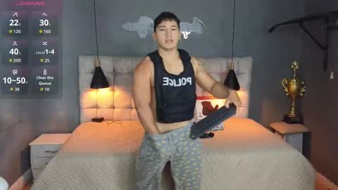 Snapshot of horny_nick18 chatting on September 29, 12:48 pm horny_nick18 online show from September 29, 12:48 pm