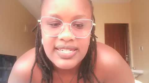 Lucy online show from November 2, 6:24 am