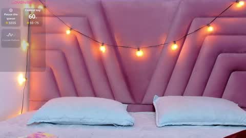 Khloe  online show from October 27, 12:49 pm