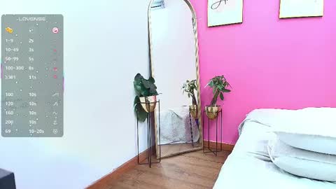 Khloe  online show from February 15, 4:12 pm