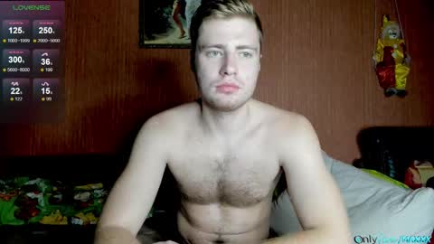 Snapshot of hornyblondieboyy chatting on October 5, 7:21 pm Max online show from October 5, 7:21 pm