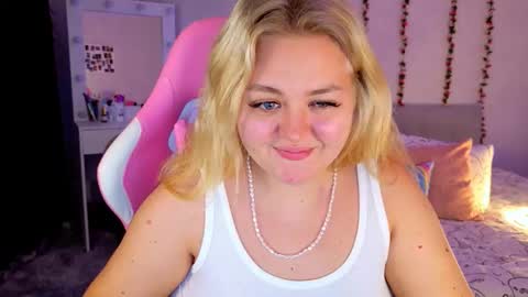 Snapshot of hornycakee chatting on October 9, 2:44 pm HornyCakee online show from October 9, 2:44 pm