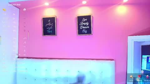 Snapshot of hornyhousekeeper_ chatting on February 17, 12:49 pm Valentina online show from February 17, 12:49 pm