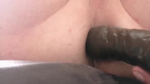 Snapshot of hornymilf39 chatting on December 21, 12:27 pm HawkTuah online show from December 21, 12:27 pm