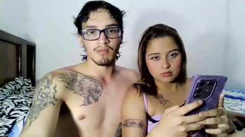 Snapshot of hot2playxxx chatting on September 22, 2:04 am hot2playxxx online show from September 22, 2:04 am