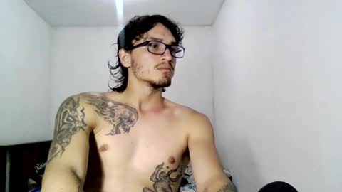 Snapshot of hot2playxxx chatting on September 23, 2:38 am hot2playxxx online show from September 23, 2:38 am