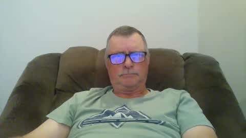 Snapshot of hot4tightholes chatting on February 10, 3:42 pm hot4tightholes online show from February 10, 3:42 pm