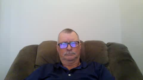 Snapshot of hot4tightholes chatting on January 3, 3:22 pm hot4tightholes online show from January 3, 3:22 pm