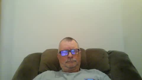 Snapshot of hot4tightholes chatting on December 30, 3:12 pm hot4tightholes online show from December 30, 3:12 pm