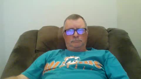 Snapshot of hot4tightholes chatting on February 5, 4:47 pm hot4tightholes online show from February 5, 4:47 pm