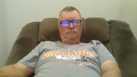 Snapshot of hot4tightholes chatting on February 6, 4:14 pm hot4tightholes online show from February 6, 4:14 pm