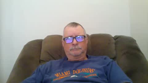 Snapshot of hot4tightholes chatting on January 9, 2:51 pm hot4tightholes online show from January 9, 2:51 pm