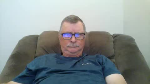 Snapshot of hot4tightholes chatting on February 19, 5:06 pm hot4tightholes online show from February 19, 5:06 pm