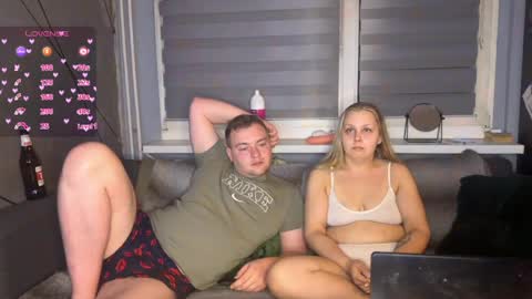 hot           couple online show from March 20, 6:57 pm