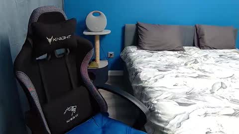 hot_cap_77 online show from February 22, 7:38 pm