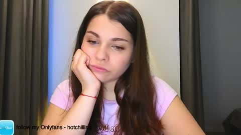 LiluCaroline online show from April 17, 5:37 pm