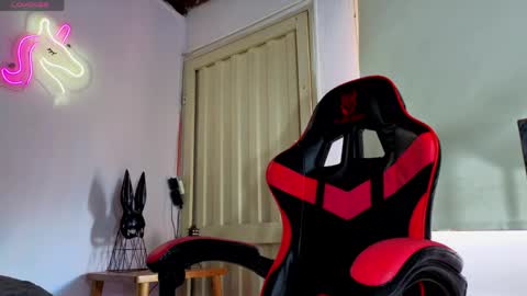 destinyk online show from April 10, 4:12 pm