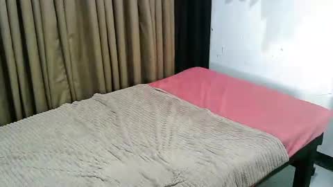 hot_jenile01 online show from November 20, 7:07 am