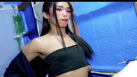 Khianna online show from March 11, 2:42 pm