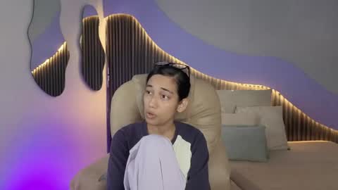 Alana online show from April 21, 9:22 pm