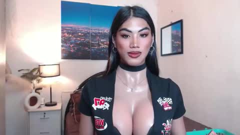 Julli Anna online show from September 27, 7:06 am