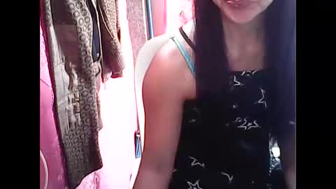 hot_quin11 online show from April 30, 11:42 pm