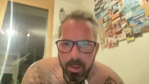 letmedoo2 online show from October 16, 5:56 pm