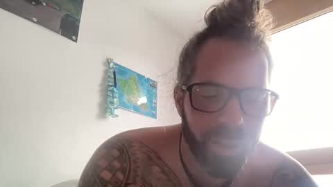 letmedoo2 online show from December 7, 9:33 am