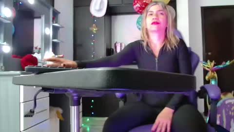 hot sexy bunny online show from December 18, 2:12 pm