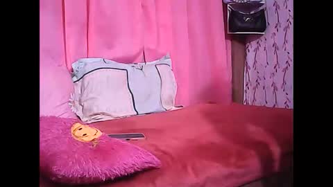 hot_tricia05 online show from February 11, 12:20 pm