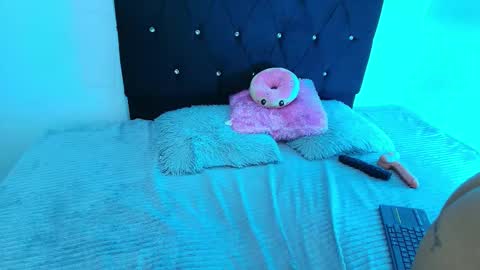 hot_valeryx online show from October 12, 1:20 am