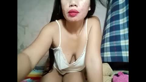Snapshot of hot_warrios247 chatting on February 18, 9:54 am hot_warrios247 online show from February 18, 9:54 am