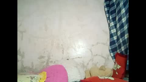 Snapshot of hot_warrios247 chatting on February 10, 12:29 pm hot_warrios247 online show from February 10, 12:29 pm