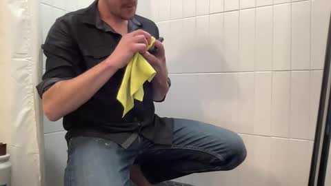 hotandhandy96 online show from April 20, 9:23 am