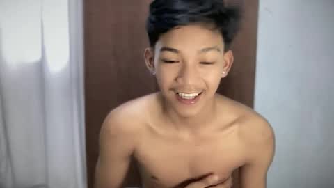 hotasian_jerome online show from February 25, 6:39 am