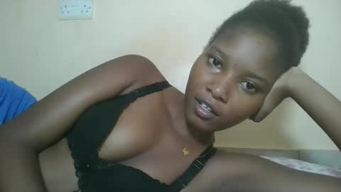 love online show from December 14, 8:15 pm