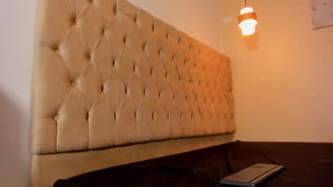 hotblosson online show from November 15, 2:18 pm