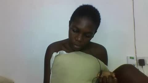Snapshot of hotcutetracie chatting on September 22, 4:05 am VICTORIA online show from September 22, 4:05 am